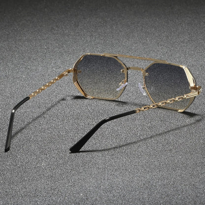 Striking Metal Frame Sunglasses