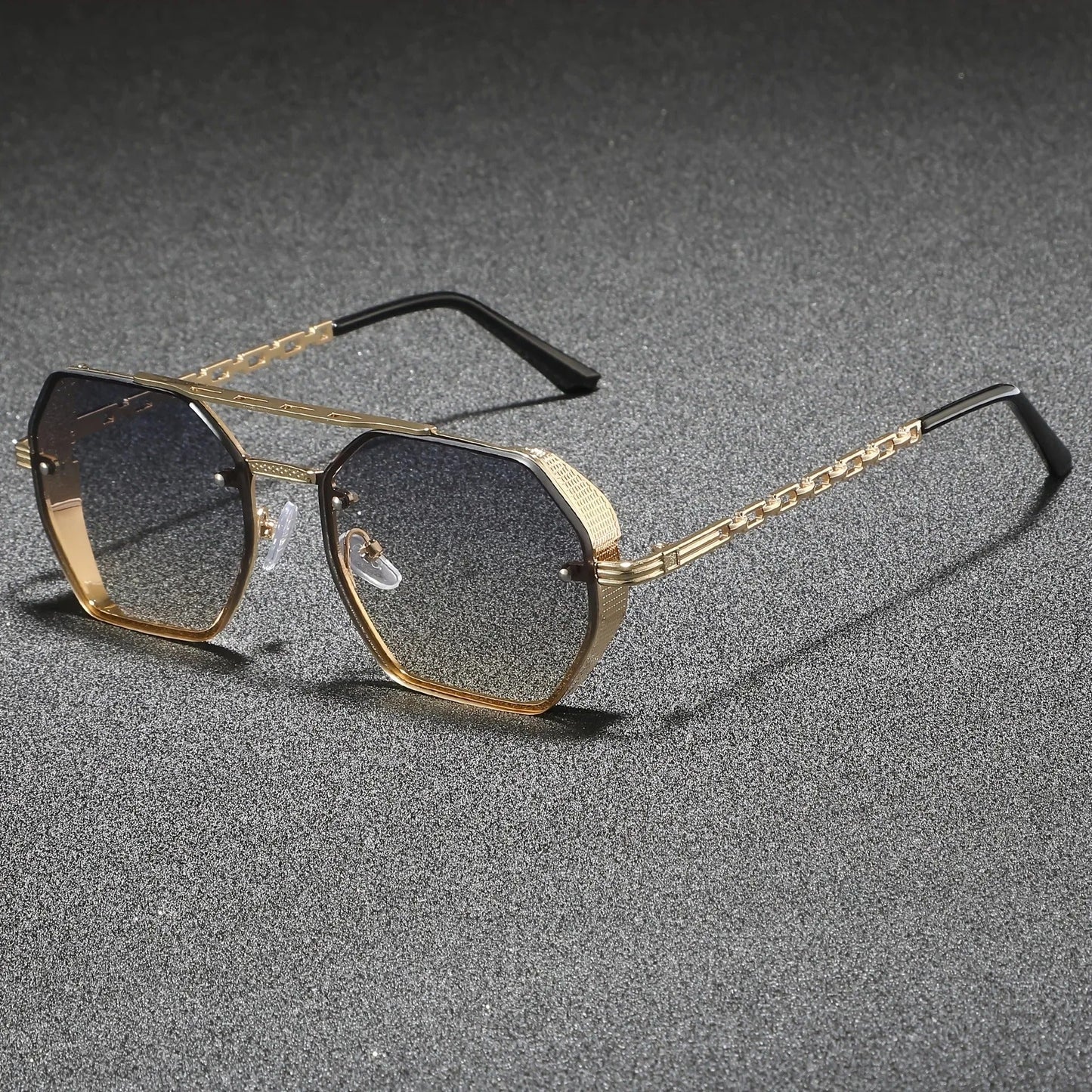 Striking Metal Frame Sunglasses